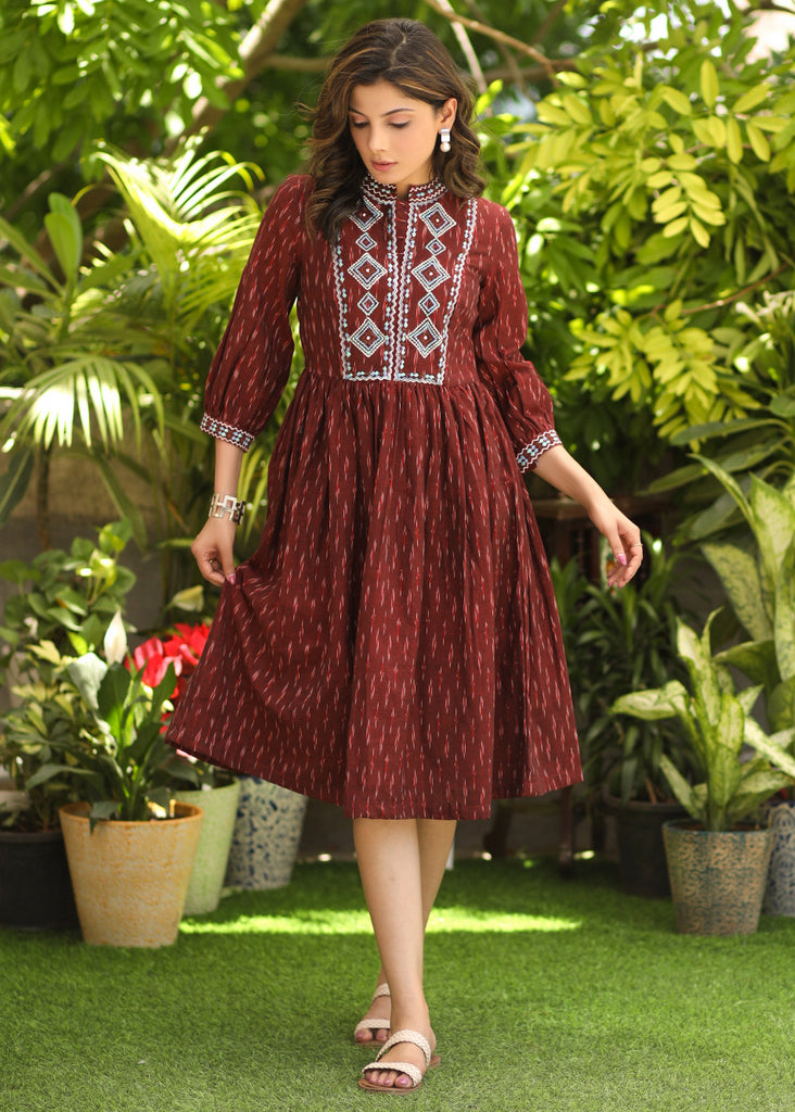 50 Long Kurti Designs for You to be the TRENDSETTER! - LooksGud.com | Long kurti  designs, Fashion dresses, Stylish dresses